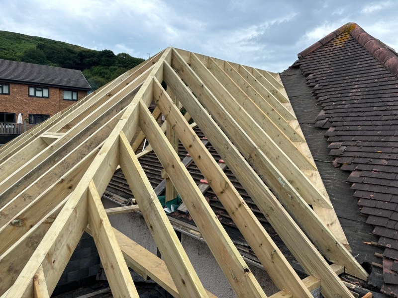 On-site In-Cut timber roofs